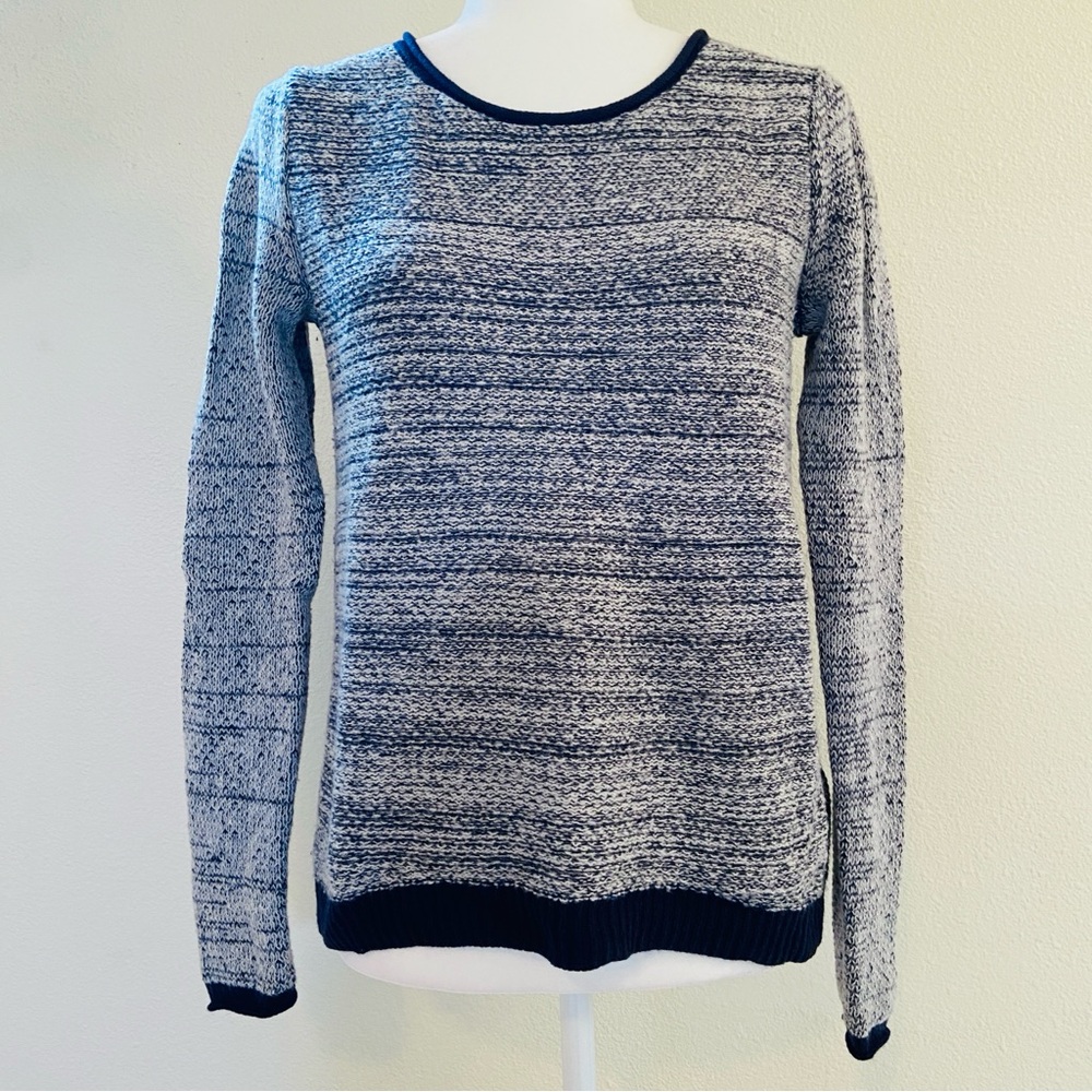 Gap Navy Blue and White Marled Knit Sweater